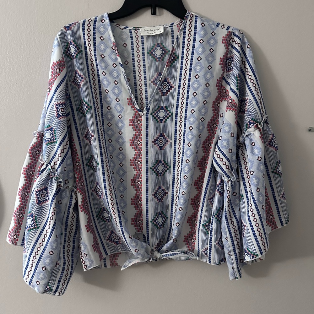 Lavender Field Gray and White Dolman Sleeve Blouse - Picture 1 of 4